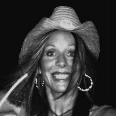 Profile Picture of Amy Austin Hutchins (@happynathletic) on Twitter