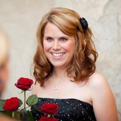 Profile Picture of Elizabeth Budd (@Ejwb2713) on Twitter