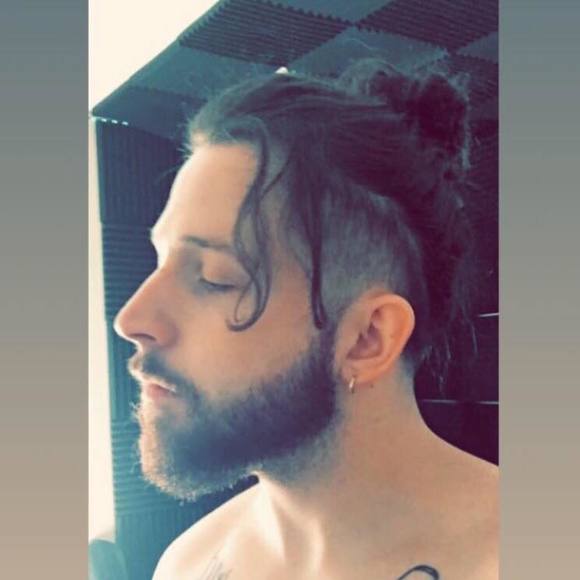 Profile Picture of Nick Capone (@ncapone531) on Poshmark