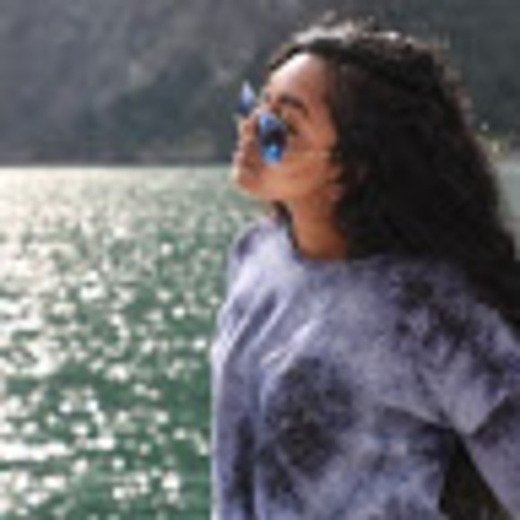 Profile Picture of Pooja Rajakumar (@poojarajakumar) on Poshmark