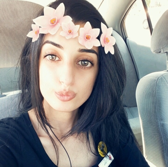 Profile Picture of Nora Jasim (@noor_aldolimy) on Poshmark