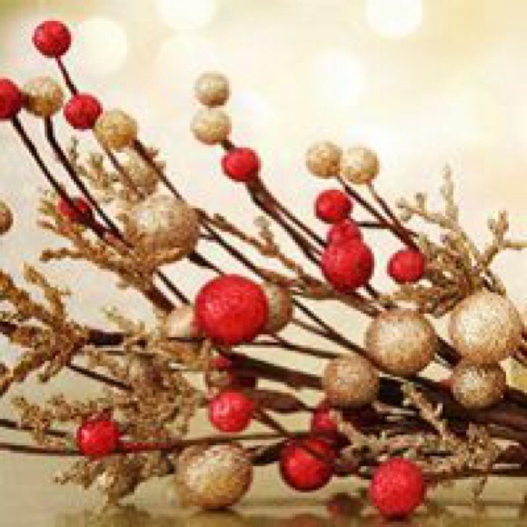 Profile Picture of Joy Pablo (@joyjustme) on Poshmark