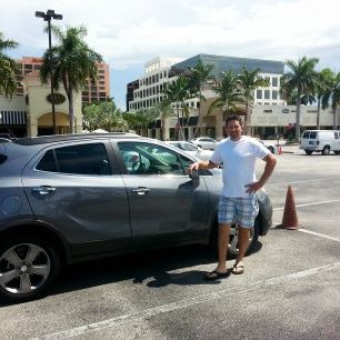 Profile Picture of Omar Quintanilla (@786_4379) on Twitter