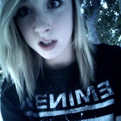 Profile Picture of Shannon Wheaton (@ShannonIsaLlama) on Twitter