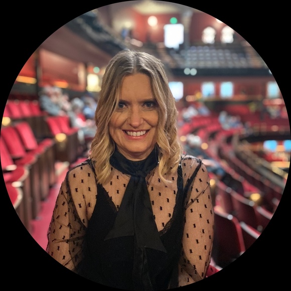 Profile Picture of Heidi Samuelson (@heidi_samuelson) on Poshmark