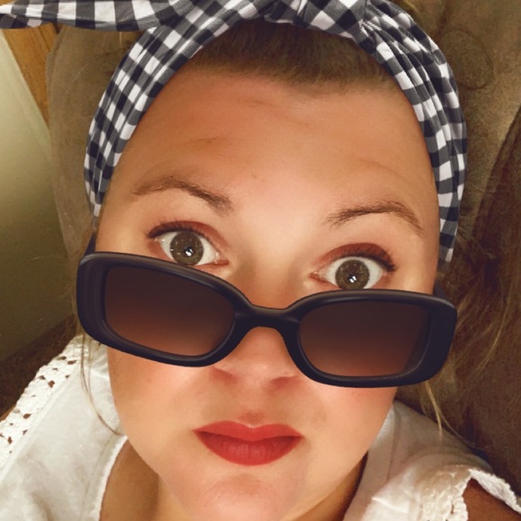 Profile Picture of Quinn Sammons (@qsammons) on Poshmark