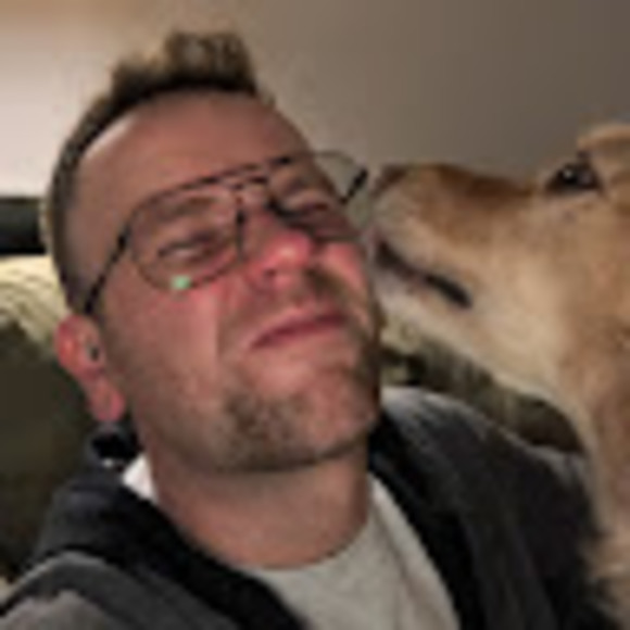 Profile Picture of Todd Nibbe (@tmnibbe) on Poshmark