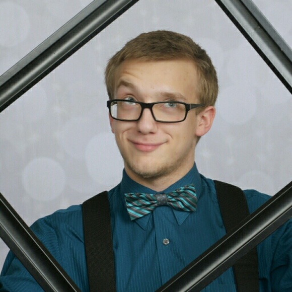 Profile Picture of Eric Coleman (@themusicteach) on Poshmark