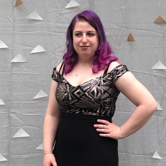 Olivia Dyckes - Poshmark Profile Picture of Olivia Dyckes (@ordyckes) on Poshmark