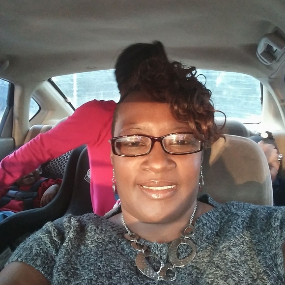 Profile Picture of Tammy Pendleton (@tammypendleton) on Poshmark