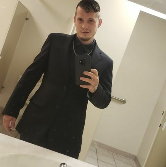 Profile Picture of Joshua Lusk (@kansascityjsl) on Poshmark