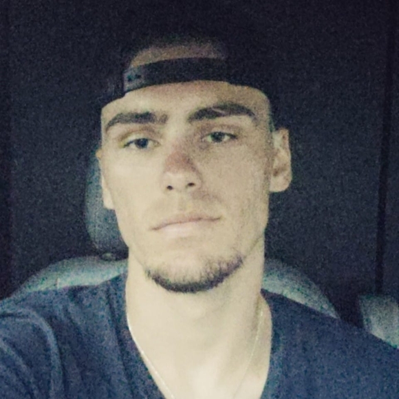 Profile Picture of Caleb Schmidt (@schmidtyy) on Poshmark