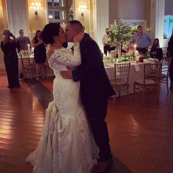 Profile Picture of Jen Pizzimenti (@jpizzimenti) on Poshmark