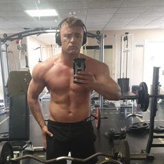 Profile Picture of carrahar92 (@danielcarrahar) on Tiktok