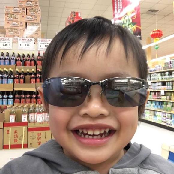 Profile Picture of Andy Wu (@wuavf87) on Poshmark