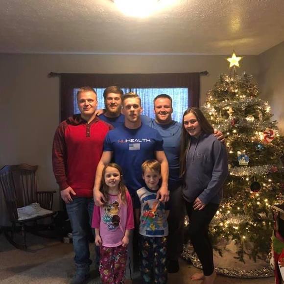 Profile Picture of Austin Maxwell (@amaxwell2324) on Poshmark