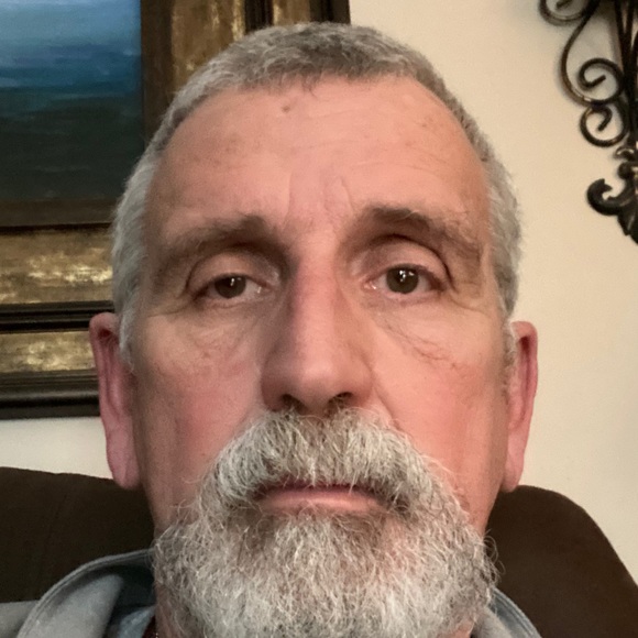 Profile Picture of David Lapp (@dlapp67) on Poshmark