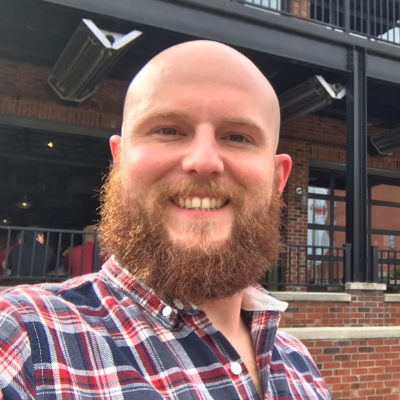 Profile Picture of Eric Zwygart (@egzwygart) on Poshmark