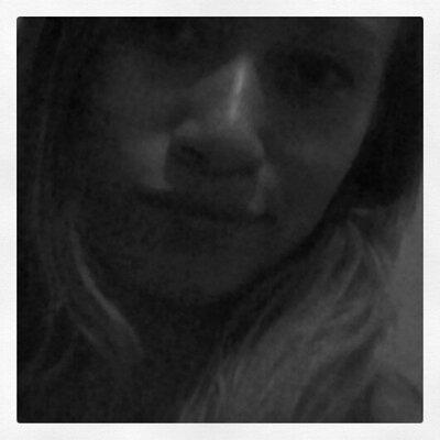 Profile Picture of Jaqueline Reid (@JaqueScarlat) on Twitter