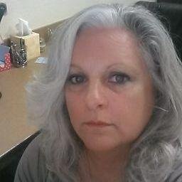 Profile Picture of Tina Linder (@TinaMLinder) on Twitter