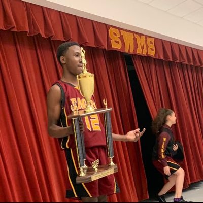 Profile Picture of Larry Pounds III (@IiiPounds) on Twitter