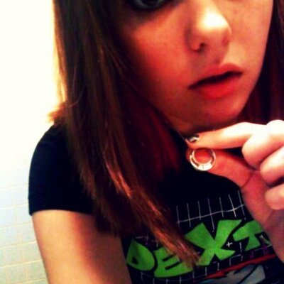 Profile Picture of Candice Nicholas (@CRNcellotastic) on Twitter
