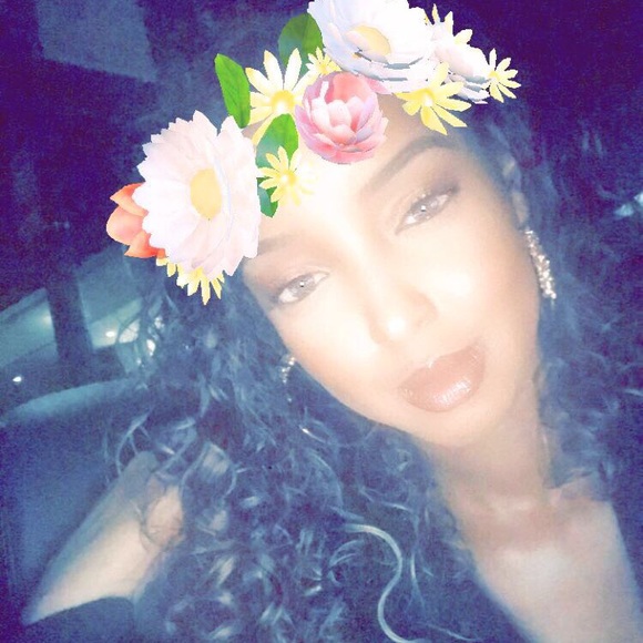 Profile Picture of Nimo Omar (@nhomarx) on Poshmark