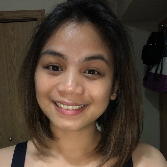 Profile Picture of Romalyn Manalang (@romalynmanalang) on Poshmark