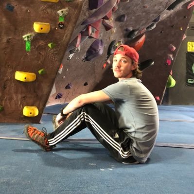 Profile Picture of Zachary Bott (@ZachTBott) on Twitter