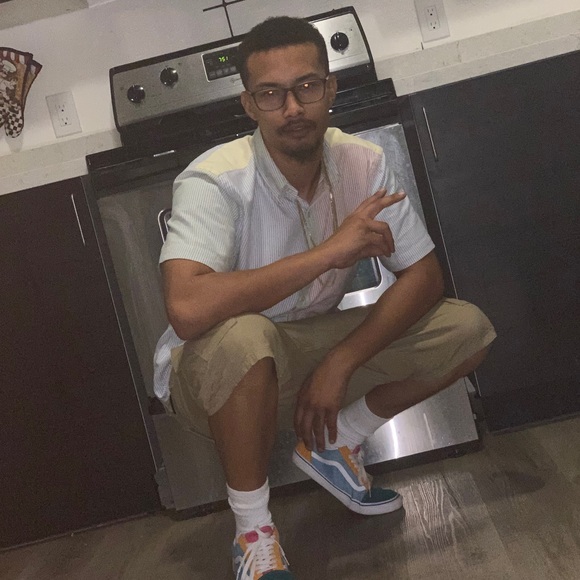 Profile Picture of Marcus Summers (@addit100) on Poshmark
