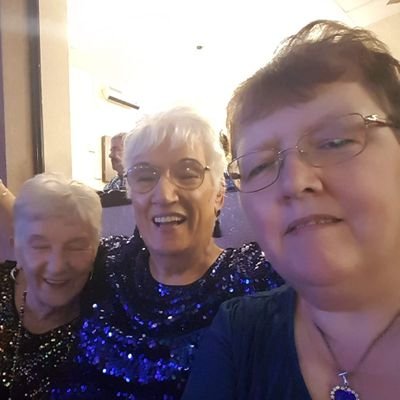 Paula Vaughan - Twitter Profile Picture of Paula Vaughan (@paulatwelsh) on Twitter