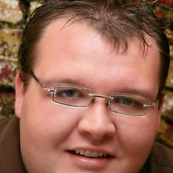 Profile Picture of Jesse Bolin (@jessebolin) on Poshmark