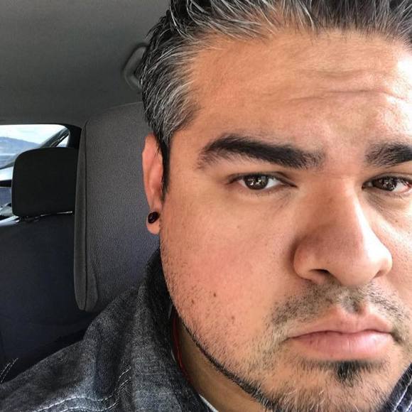 Profile Picture of Evan Bobadilla (@bobadilla84) on Poshmark