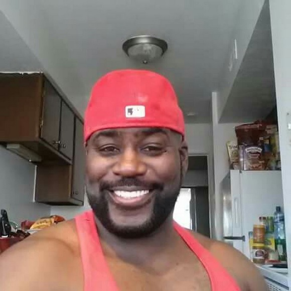Profile Picture of Douglas Cobb (@5733dcobb) on Poshmark