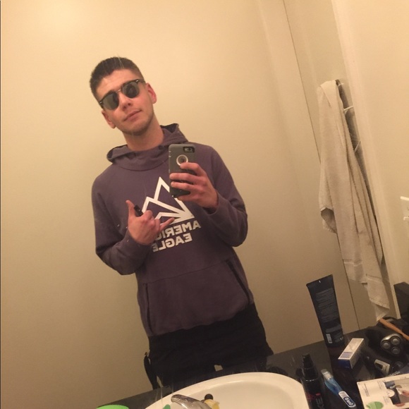 Profile Picture of Jacob Kyle (@jacobkyle328) on Poshmark