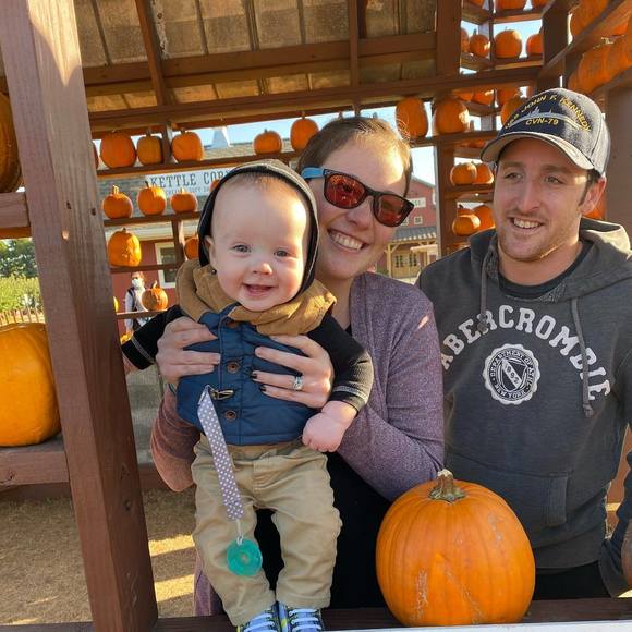 Profile Picture of Danni Kaecker (@dannik93) on Poshmark