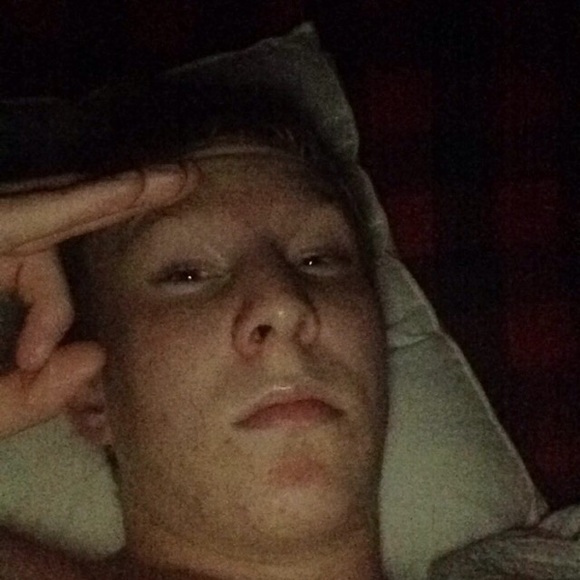 Profile Picture of Joshua Swanson (@wet3s) on Poshmark