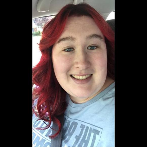 Profile Picture of Rebecca Conboy (@rlconboy07) on Poshmark