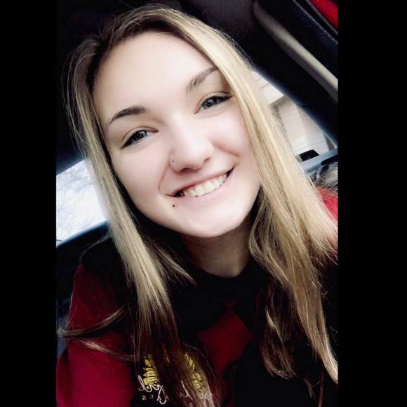 Profile Picture of Audrey Couch (@audi724) on Poshmark