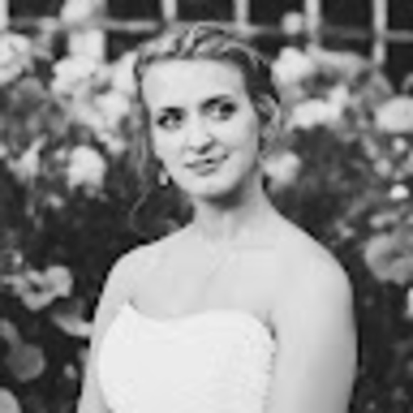Profile Picture of Stefanie Anderson (@sjperry23) on Poshmark