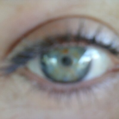 Profile Picture of Michelle Campbell (@m1che11e75) on Twitter