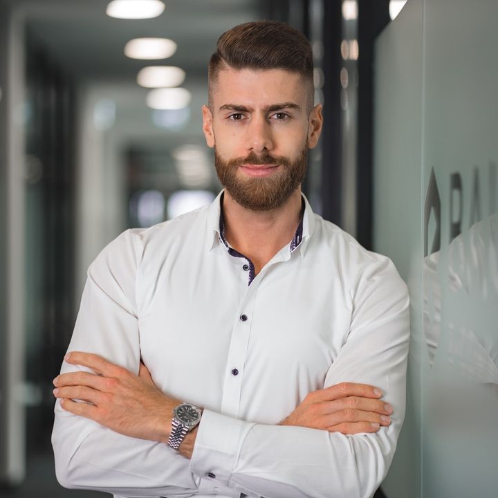 Profile Picture of robertdoering_ (@robertdoering_) on Tiktok