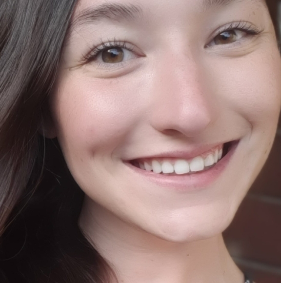 Profile Picture of Elise Tilden (@tilden) on Poshmark