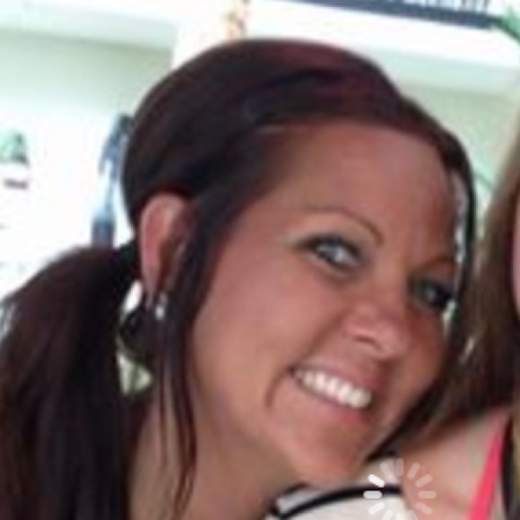 Profile Picture of Tonya Jensen (@tonyajensen0314) on Poshmark