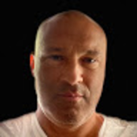 Profile Picture of Daniel Carson (@dqc333) on Poshmark