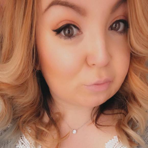 Ashlee Bilke - Poshmark Profile Picture of Ashlee Bilke (@ashleessurveys) on Poshmark