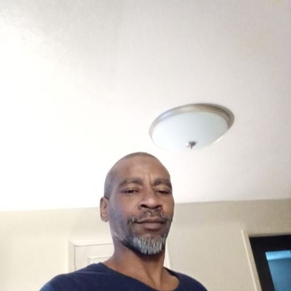 Profile Picture of Edward Lockridge (@edwardlockridge) on Poshmark