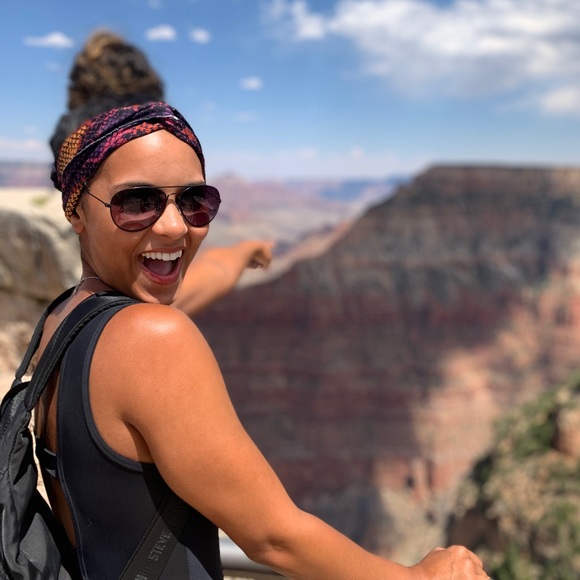 Alexus Oneal - Poshmark Profile Picture of Alexus Oneal (@lexi_lex421) on Poshmark