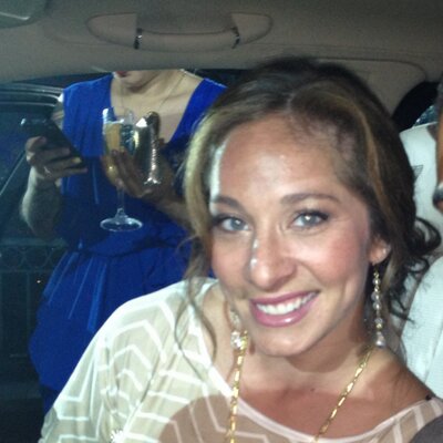 Profile Picture of Jennifer  Moyer (@JLynnMoyer) on Twitter