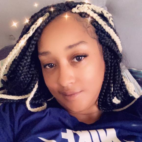 Profile Picture of Brandi Jones (@itsmoneytyme) on Poshmark